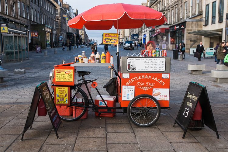 Edinburgh street life and National Hot Dog Day